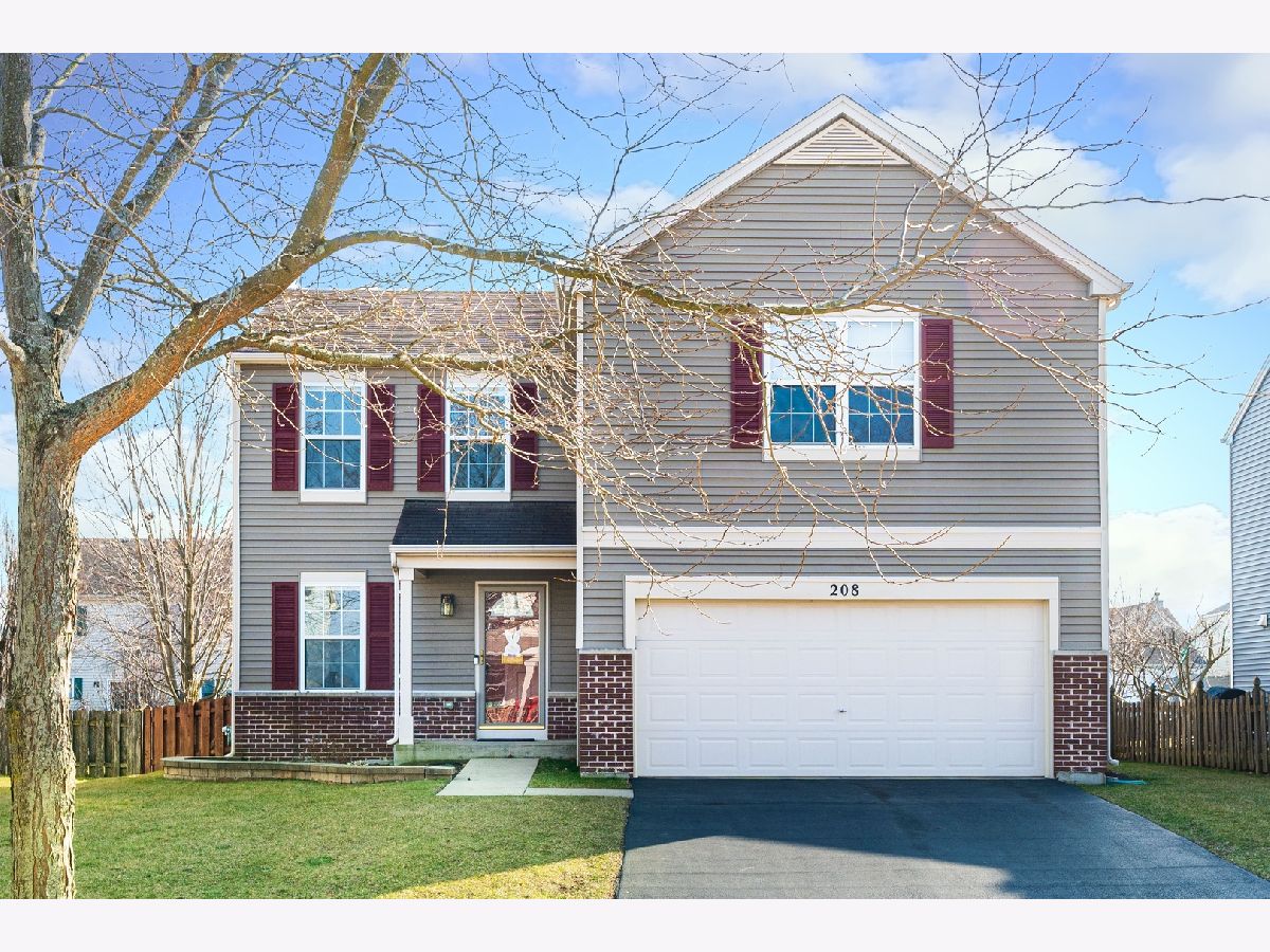 Homes Sold Neucort Lakes Cortland Illinois, 208 Clover