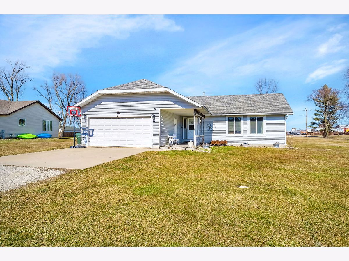  Sold Braceville Illinois, 424 North Railroad