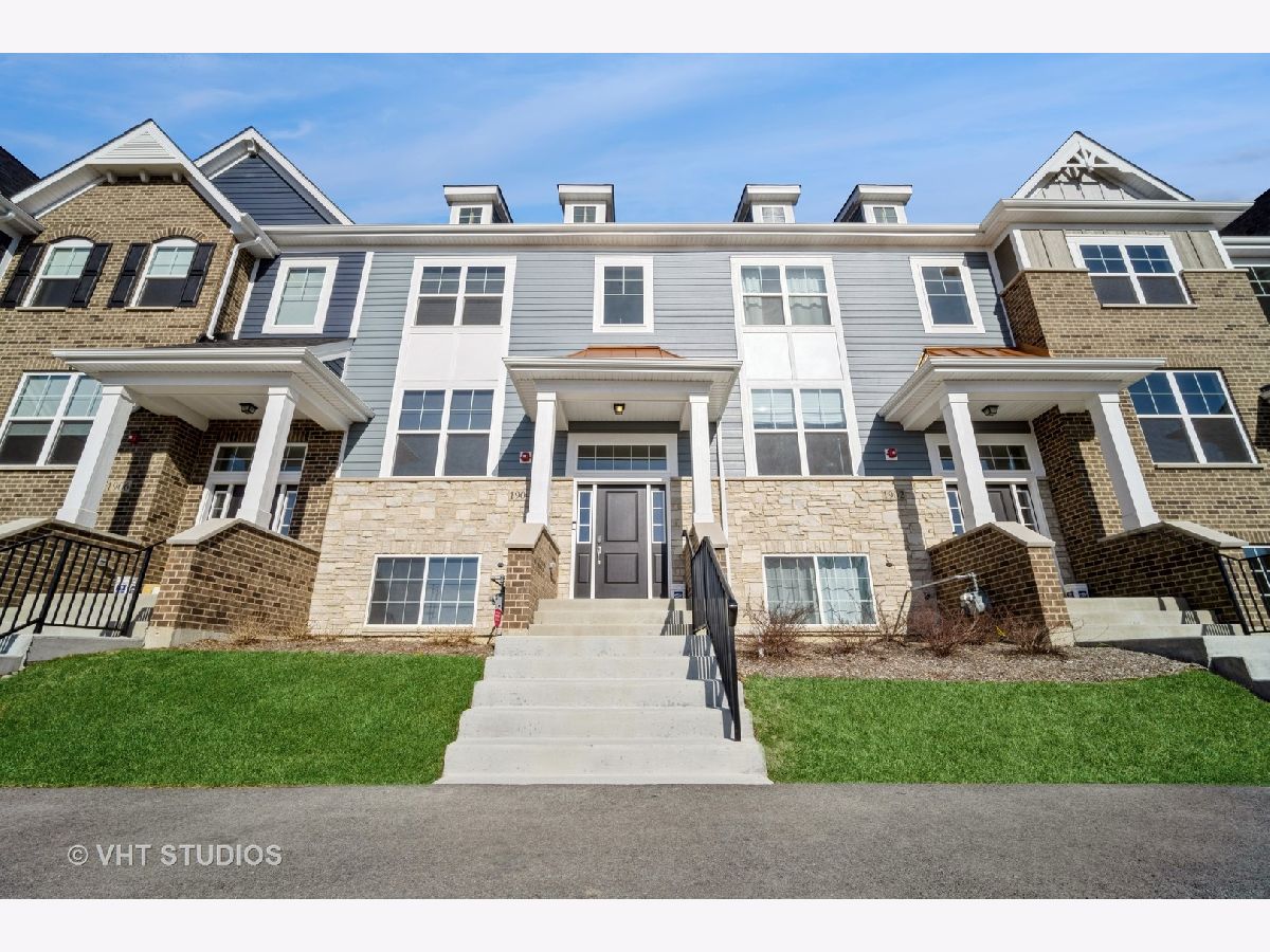 Condos & Townhomes Rented Sterling Place Northbrook Illinois, 1904 Kingsley