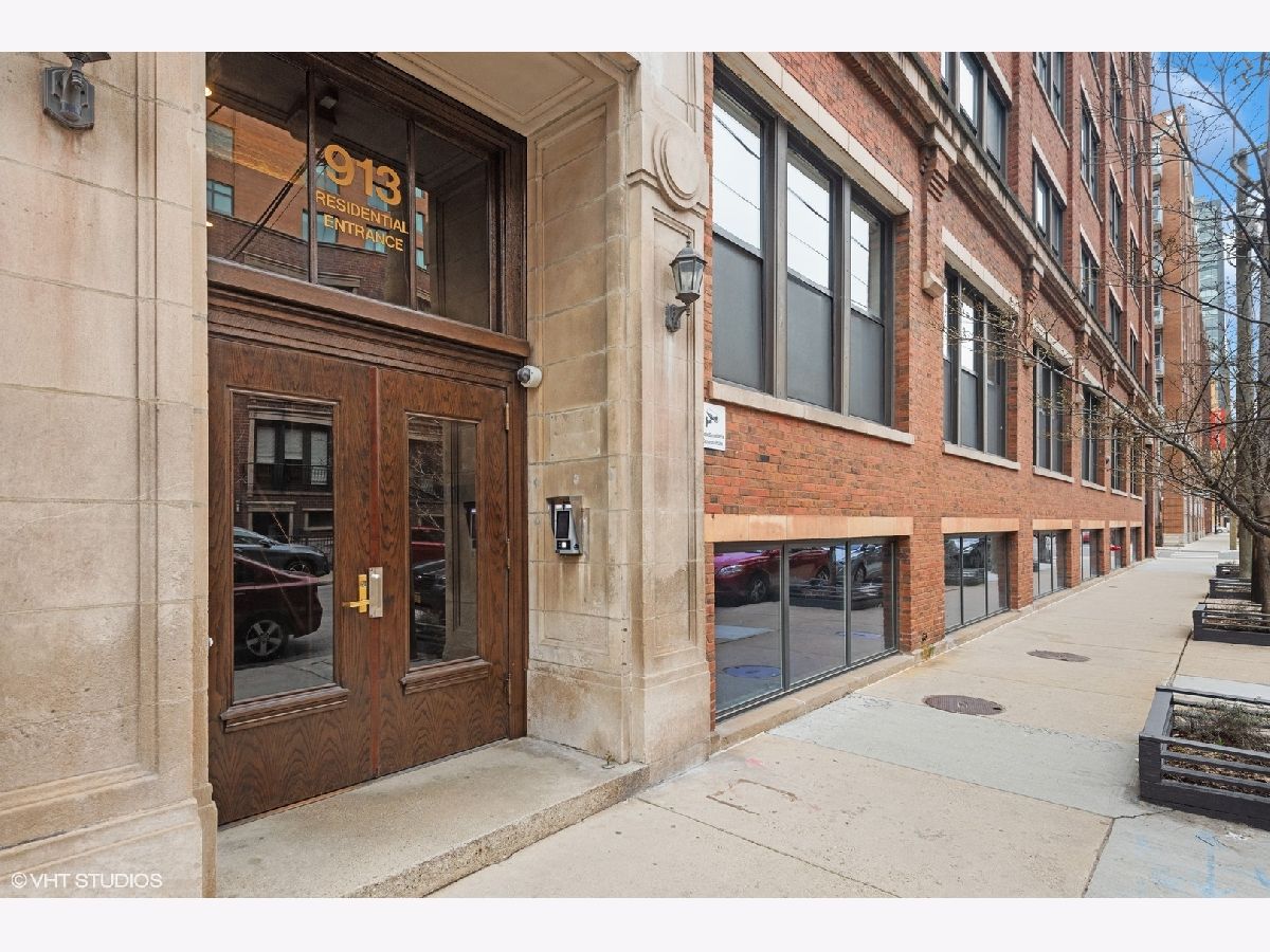 Condos & Townhomes Sold Sangamon Lofts Chicago Illinois, 913 Van Buren