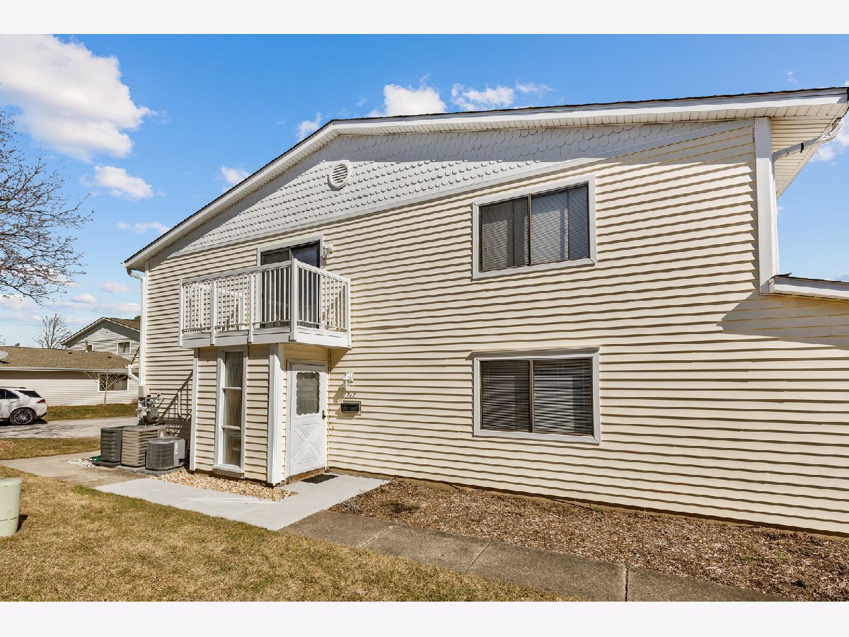 Townhomes & Condos Sold Dunbar Lakes Schaumburg Illinois, 717 Whitesail