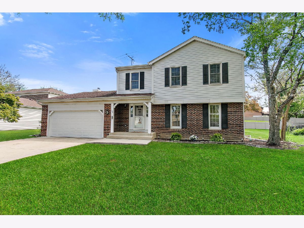 Homes Sold Chesapeake Landing Roselle Illinois, 165 Hudson