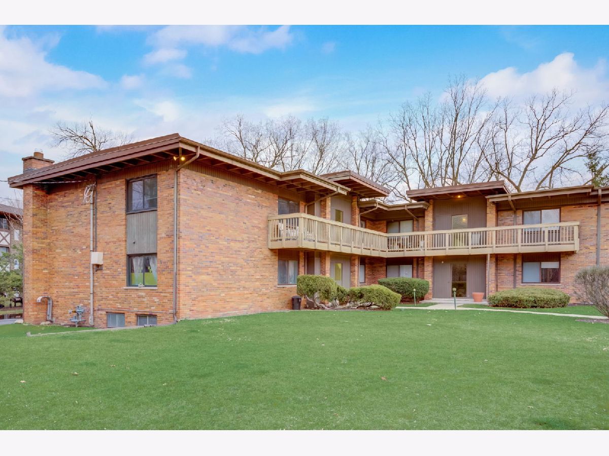 Condominiums Sold Duane Terrace Condos Glen Ellyn Illinois, 481 Duane