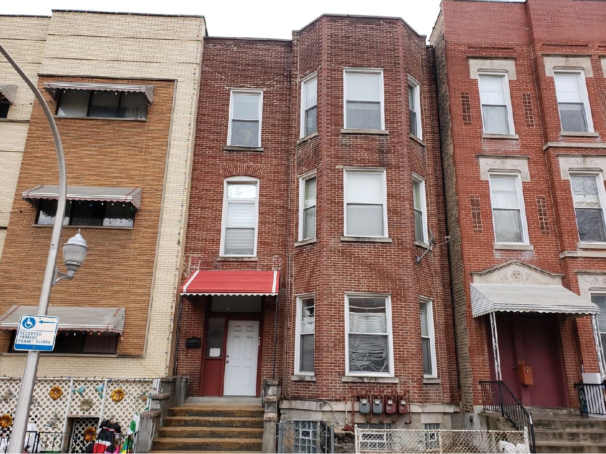Townhomes & Condos & Homes Rented Armour Square Chicago Illinois, 2829 Wells