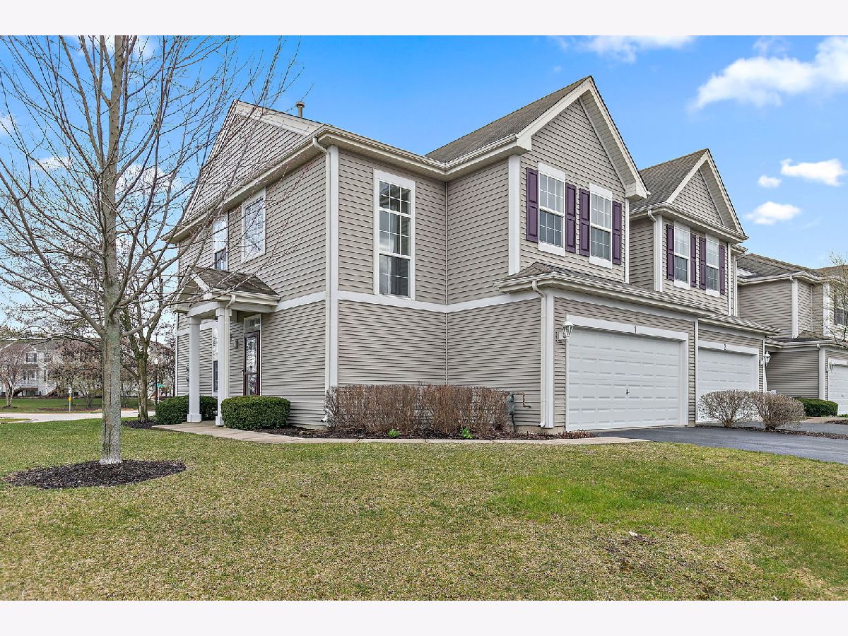 Townhomes & Condos Sold Summit Enclave Dekalb Illinois, 1532 Legacy