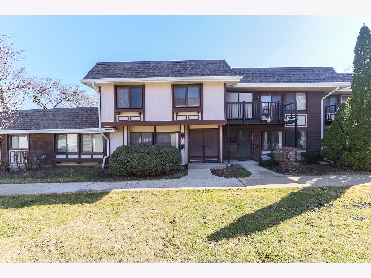 Townhomes & Condos Sold Tanglewood Hanover Park Illinois, 5514 Carmel