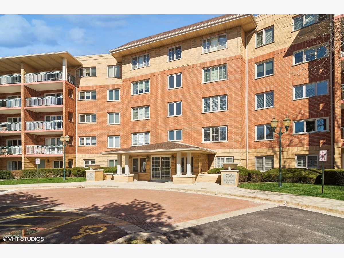 Condominiums Sold Creekside Mount Prospect Illinois, 730 Creekside