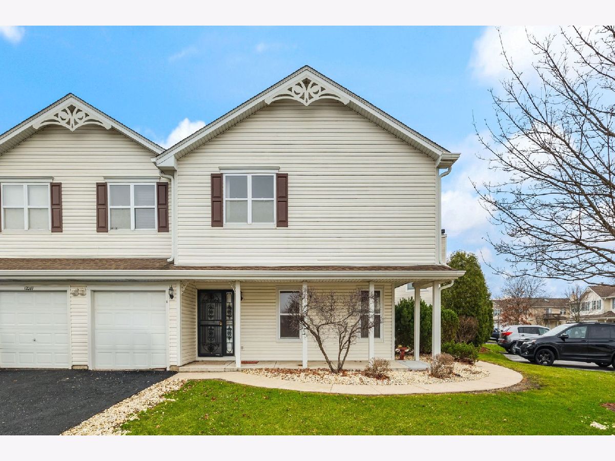 Townhomes Sold Fairway Meadows Blue Island Illinois, 12207 Fairway