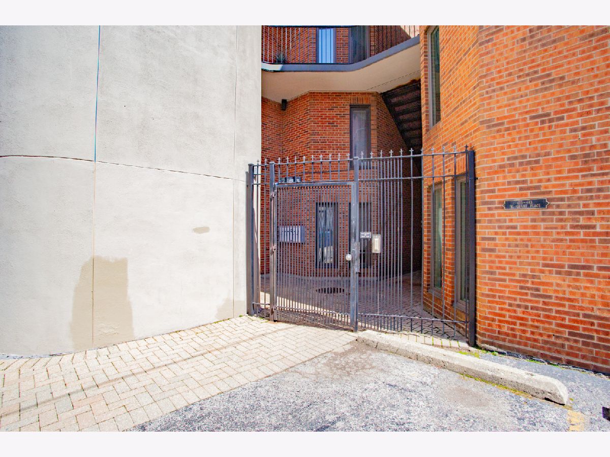 Townhomes & Condos Sold The Portals Chicago Illinois, 433 Grant