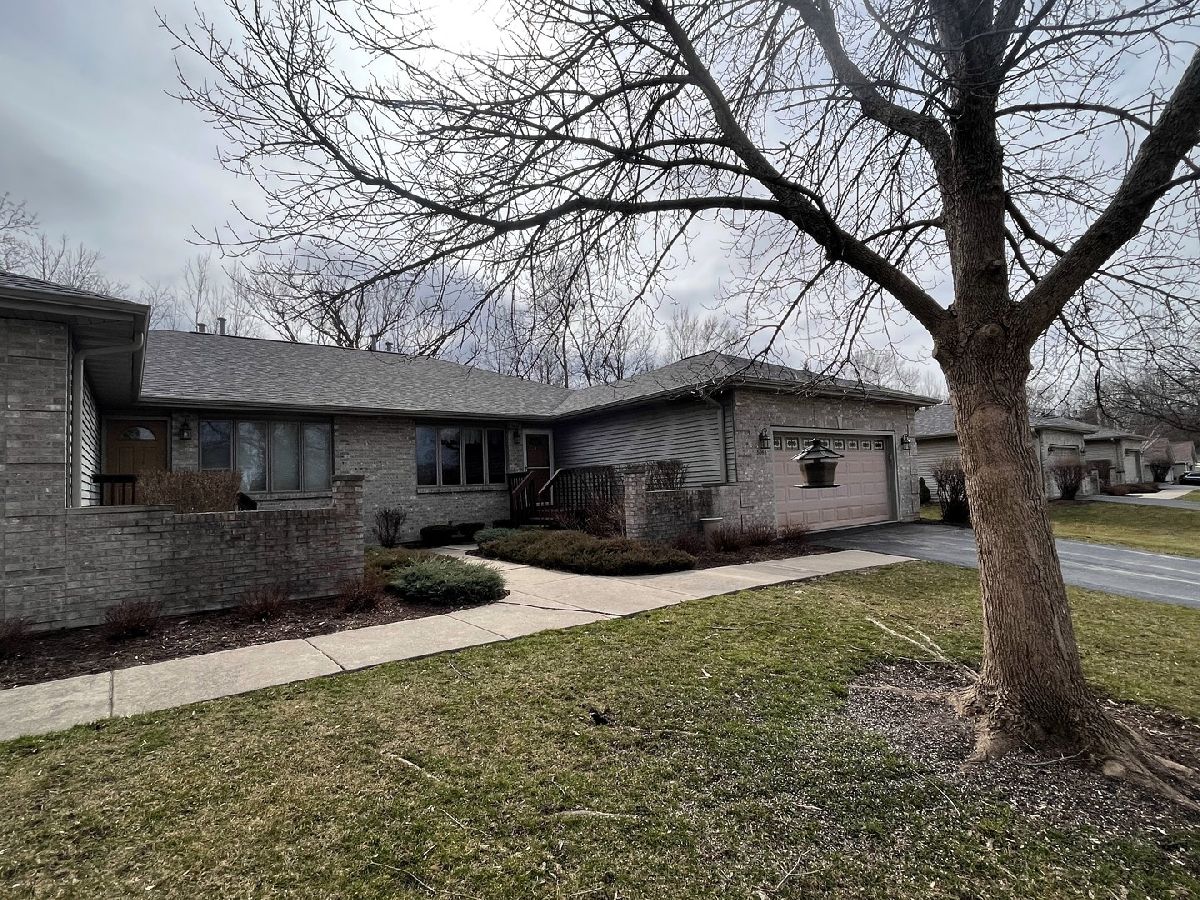 Homes & Condos & Townhomes Sold Deere Pointe Estates Rockford Illinois, 5095 Hermitage