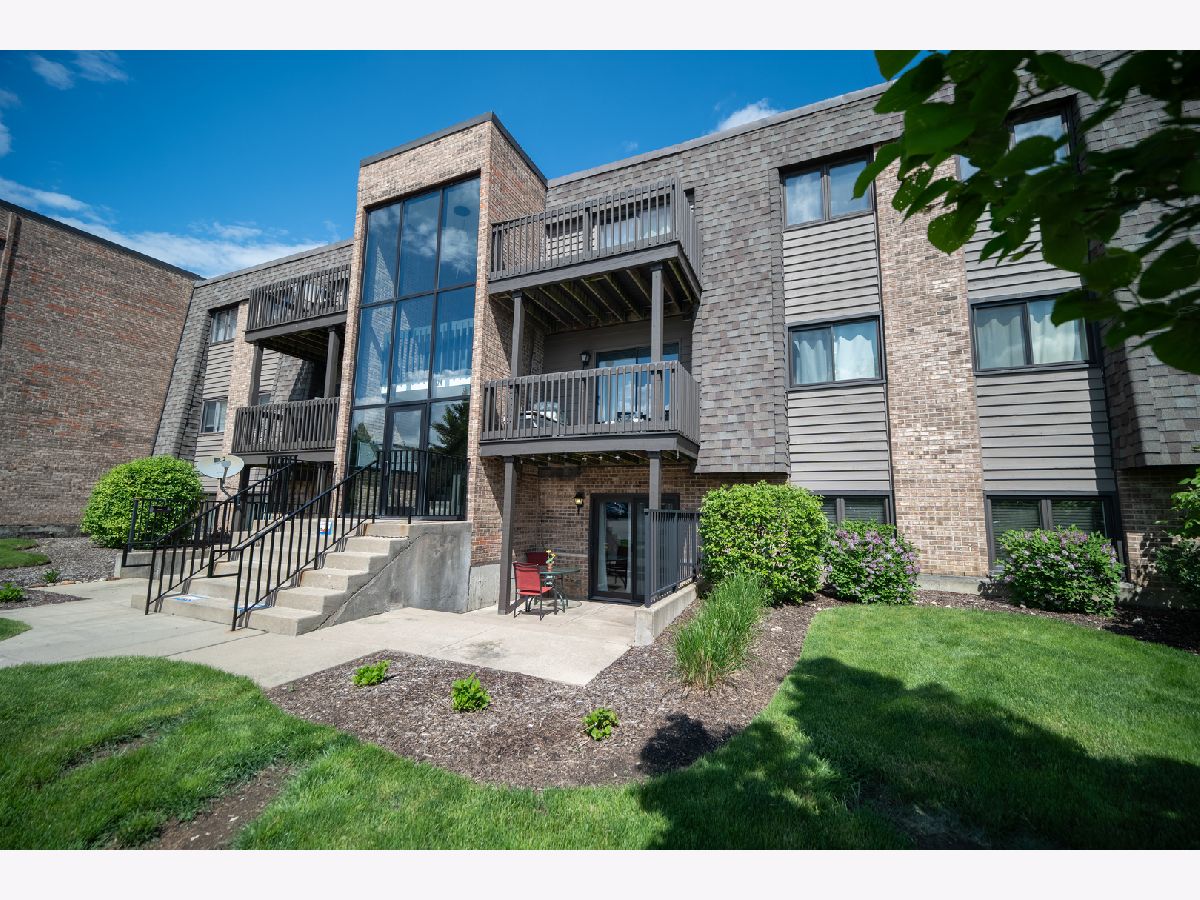 Condominiums Sold Drake Terrace Wheaton Illinois, 1424 Stonebridge