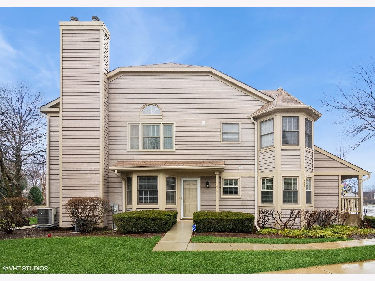 Townhomes & Condos & Homes Sold Frenchmens Cove Arlington Heights Illinois, 3240 Carriageway