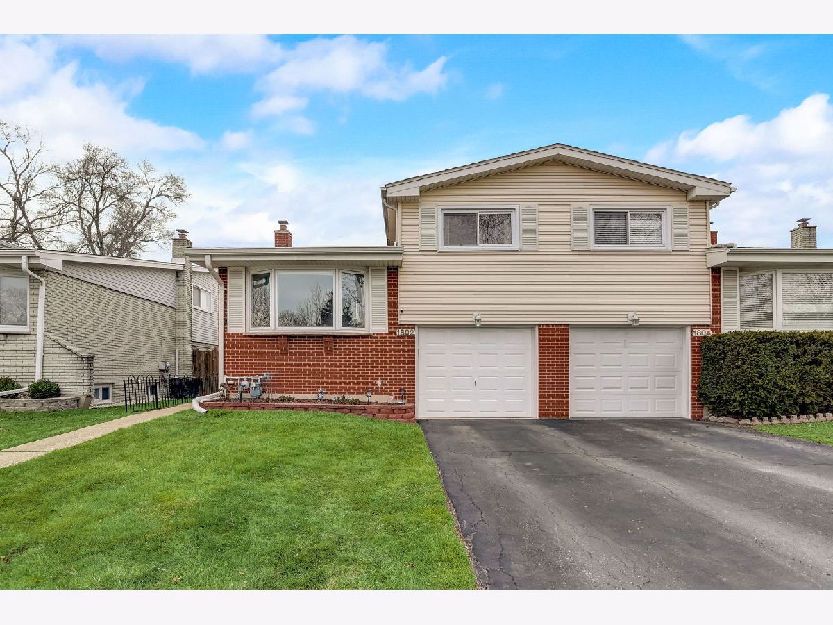 Condos & Townhomes Sold Sugarbrook Arlington Heights Illinois, 1802 Wilshire