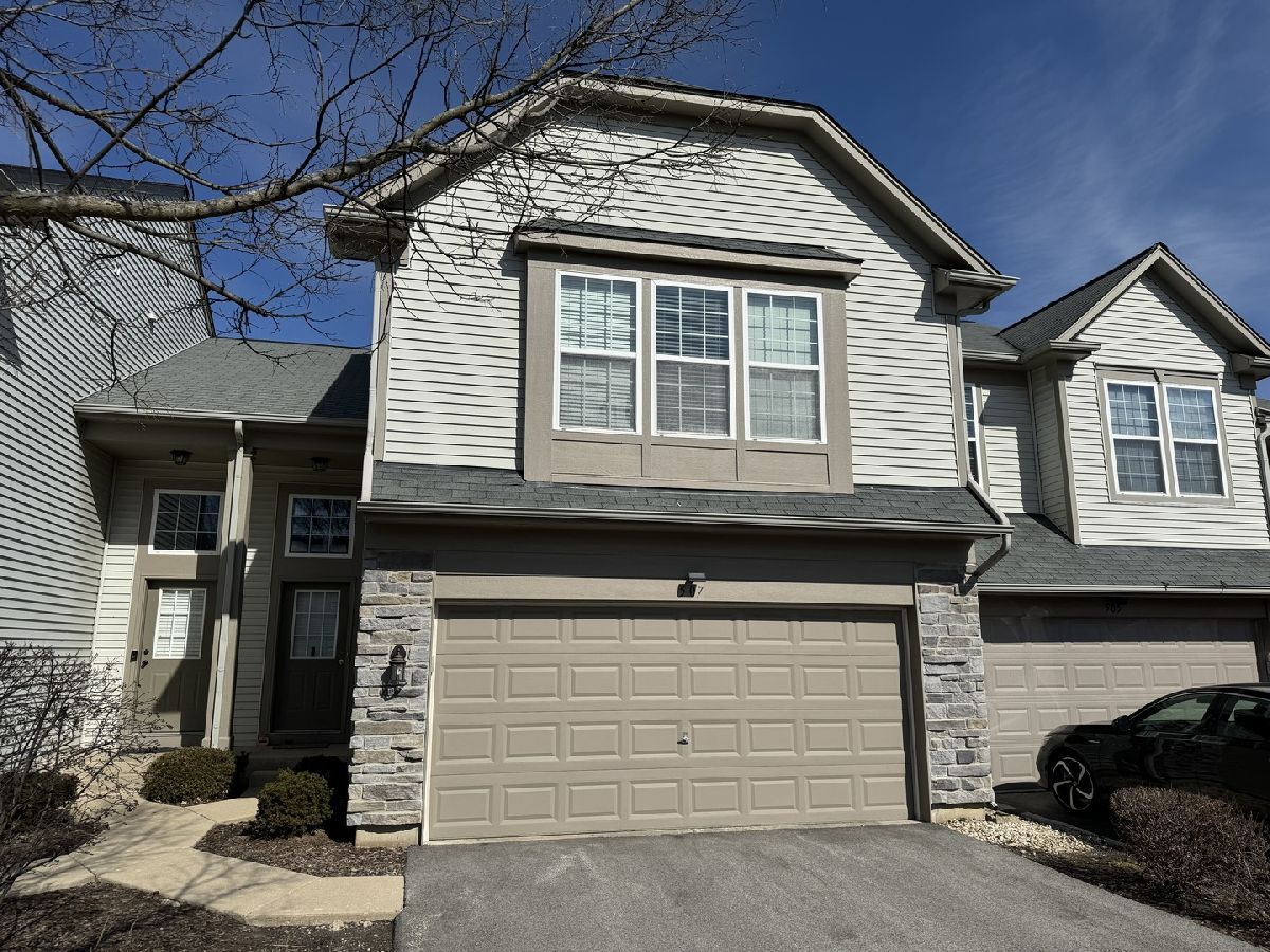 Townhomes & Condos Rented Madison Park Aurora Illinois, 507 Metropolitan