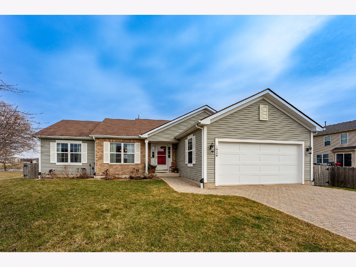 Homes Sold Prairie Springs Malta Illinois, 1028 Misty Landing