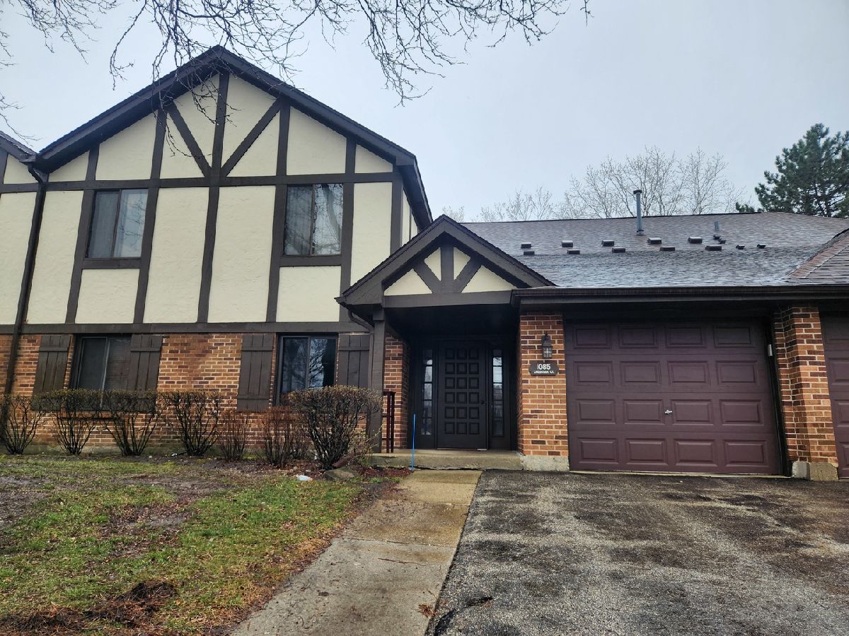 Condominiums Sold Lake Of The Winds Wheeling Illinois, 1085 Creekside