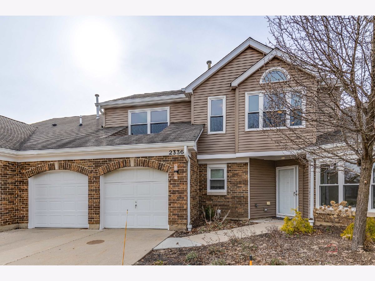 Woodlands Of Fiore Buffalo Grove IL, Townhomes & Condos & Homes For Sale & For Rent Sadie