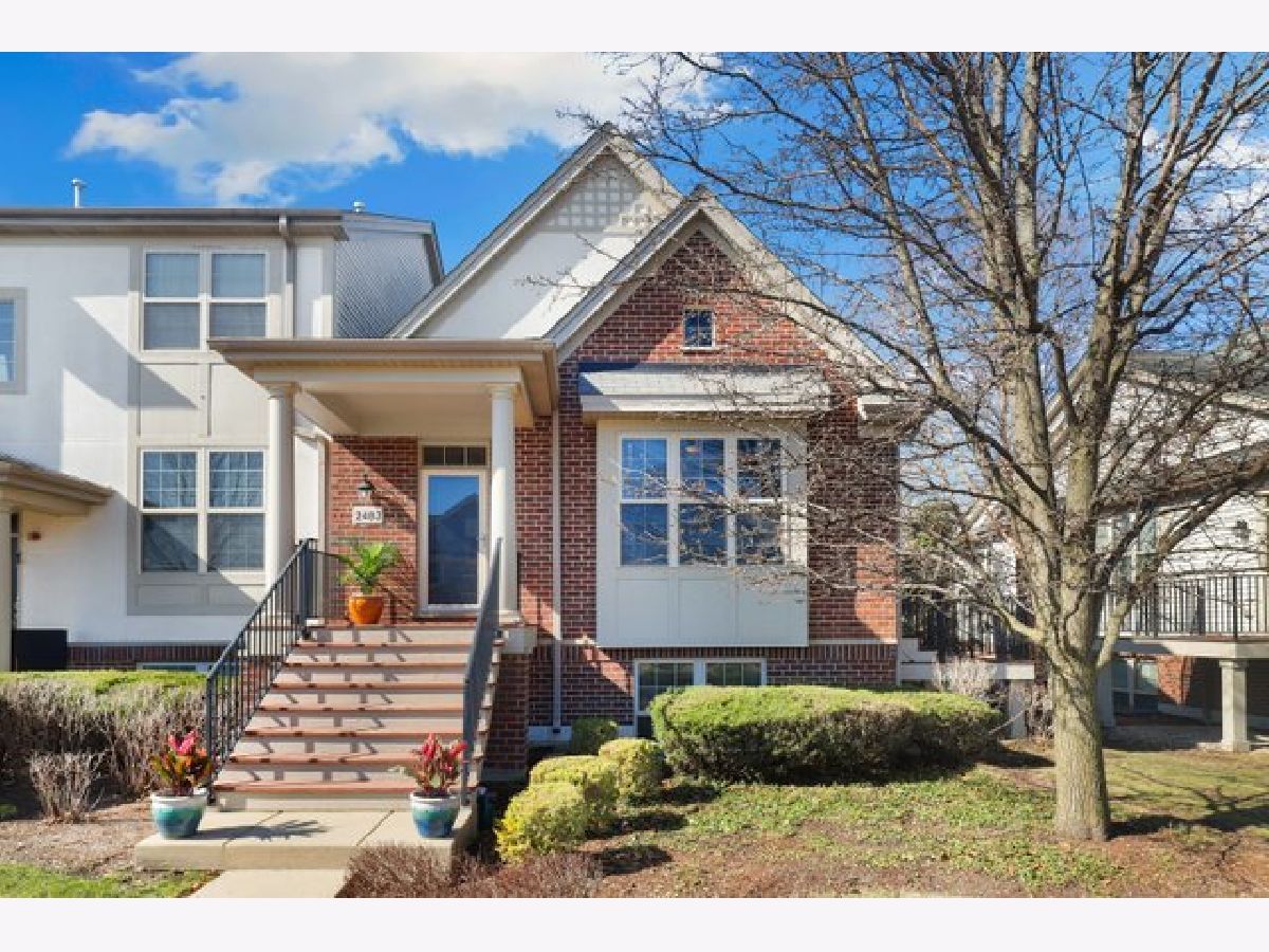 Townhomes & Homes Sold Waterbury Place Buffalo Grove Illinois, 2483 Waterbury
