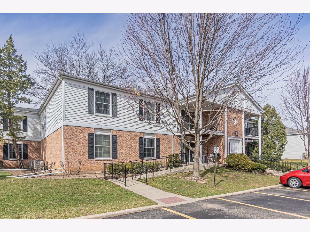 Condominiums Sold Colony Square Crystal Lake Illinois, 961 Golf Course