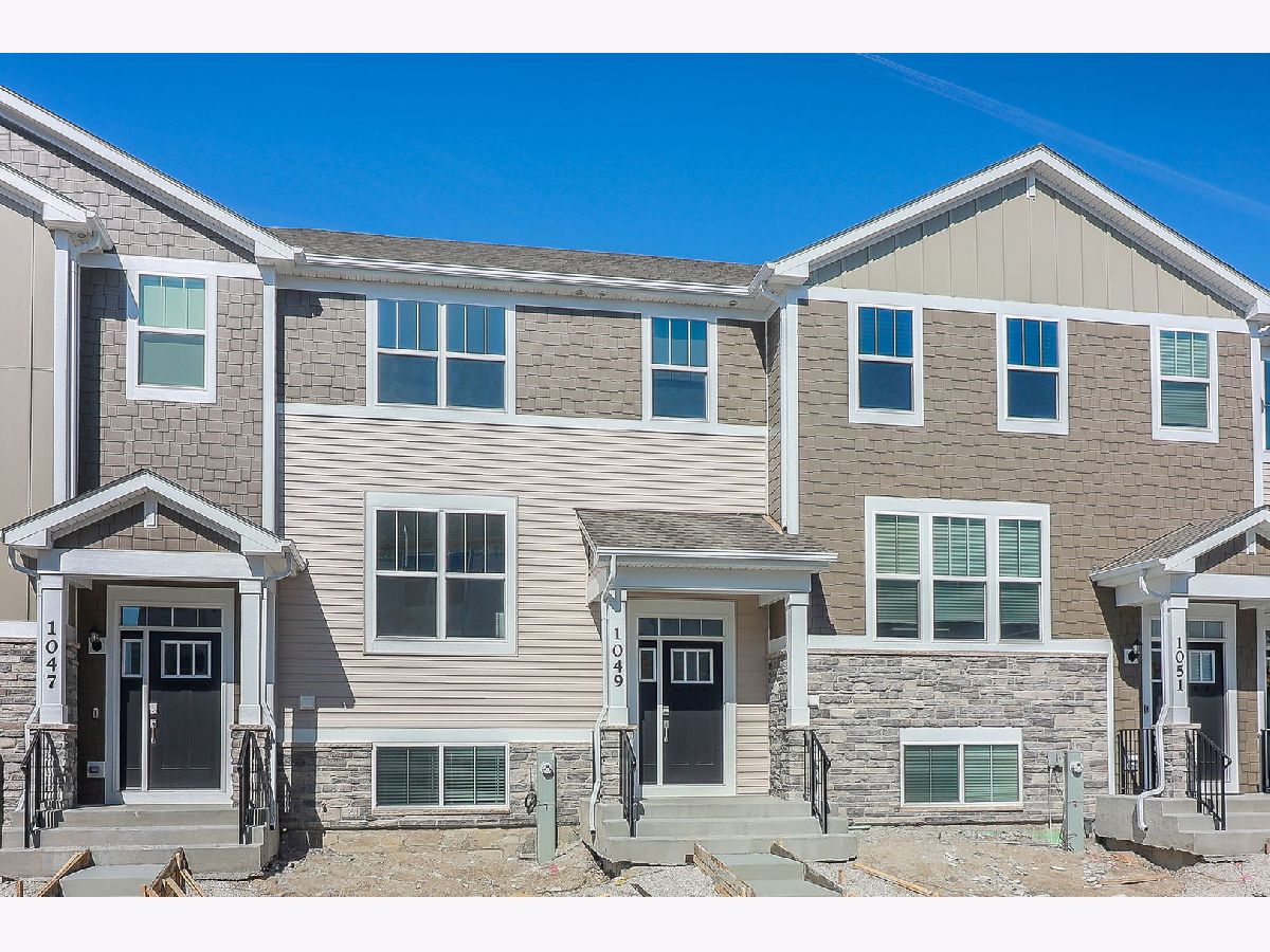Condos & Townhomes Rented Park Pointe South Elgin Illinois, 1049 Atterberg