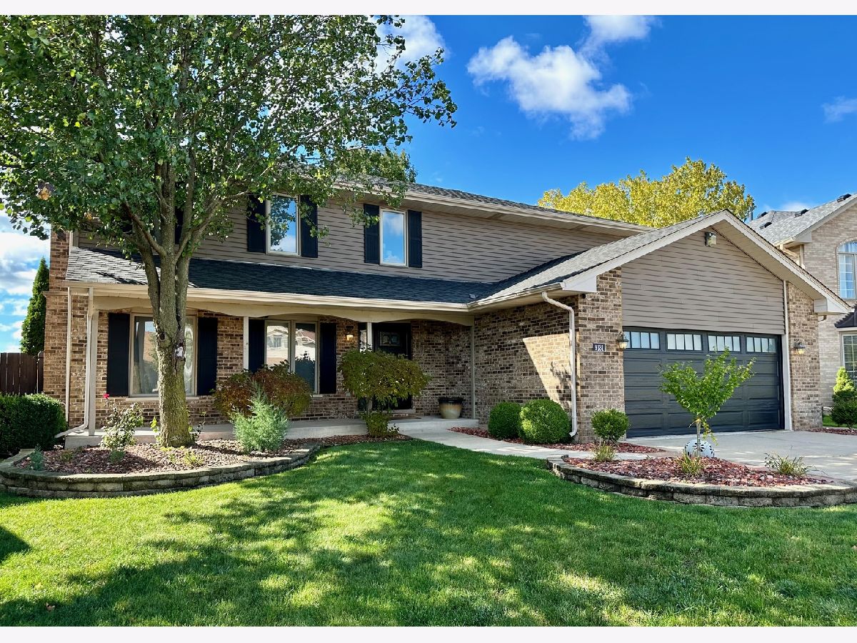 Homes Sold Pepperwood Orland Hills Illinois, 9131 Pepperwood