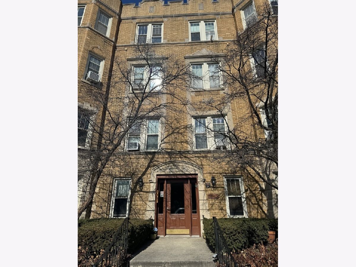 Condominiums Sold Coachlight Condos Forest Park Illinois, 7639 Jackson
