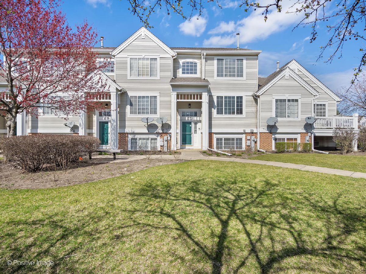 Townhomes & Condos & Homes Sold Polo Club Glendale Heights Illinois, 1772 Concord