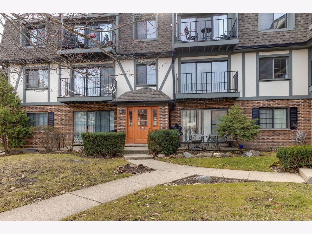 Condominiums Sold Steepleview Buffalo Grove Illinois, 102 Armstrong