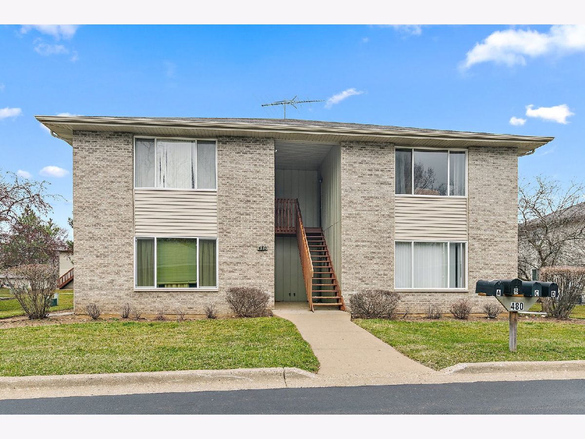 Condominiums & Homes Sold Westwood Park Crystal Lake Illinois, 480 Westwood