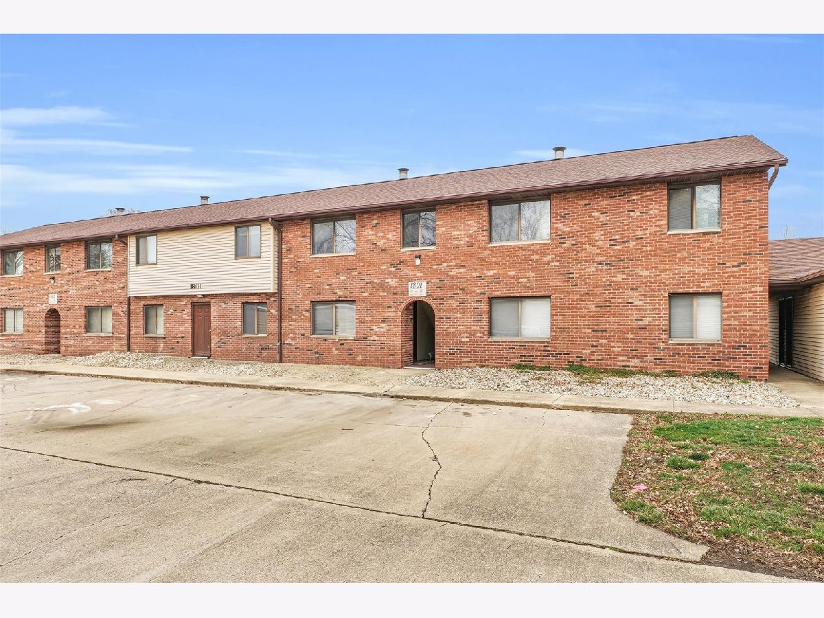 Condominiums Sold Willow Springs Urbana Illinois, 1801 Richardson