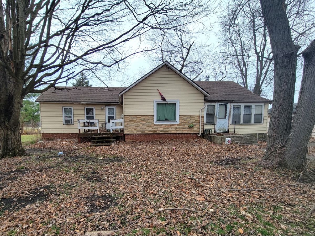  Sold Dana Illinois, 207 Walnut