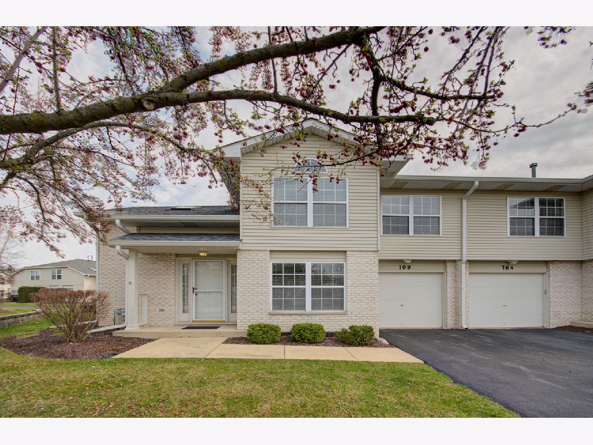 Townhomes Sold Riverbrook Naperville Illinois, 708 Beaver