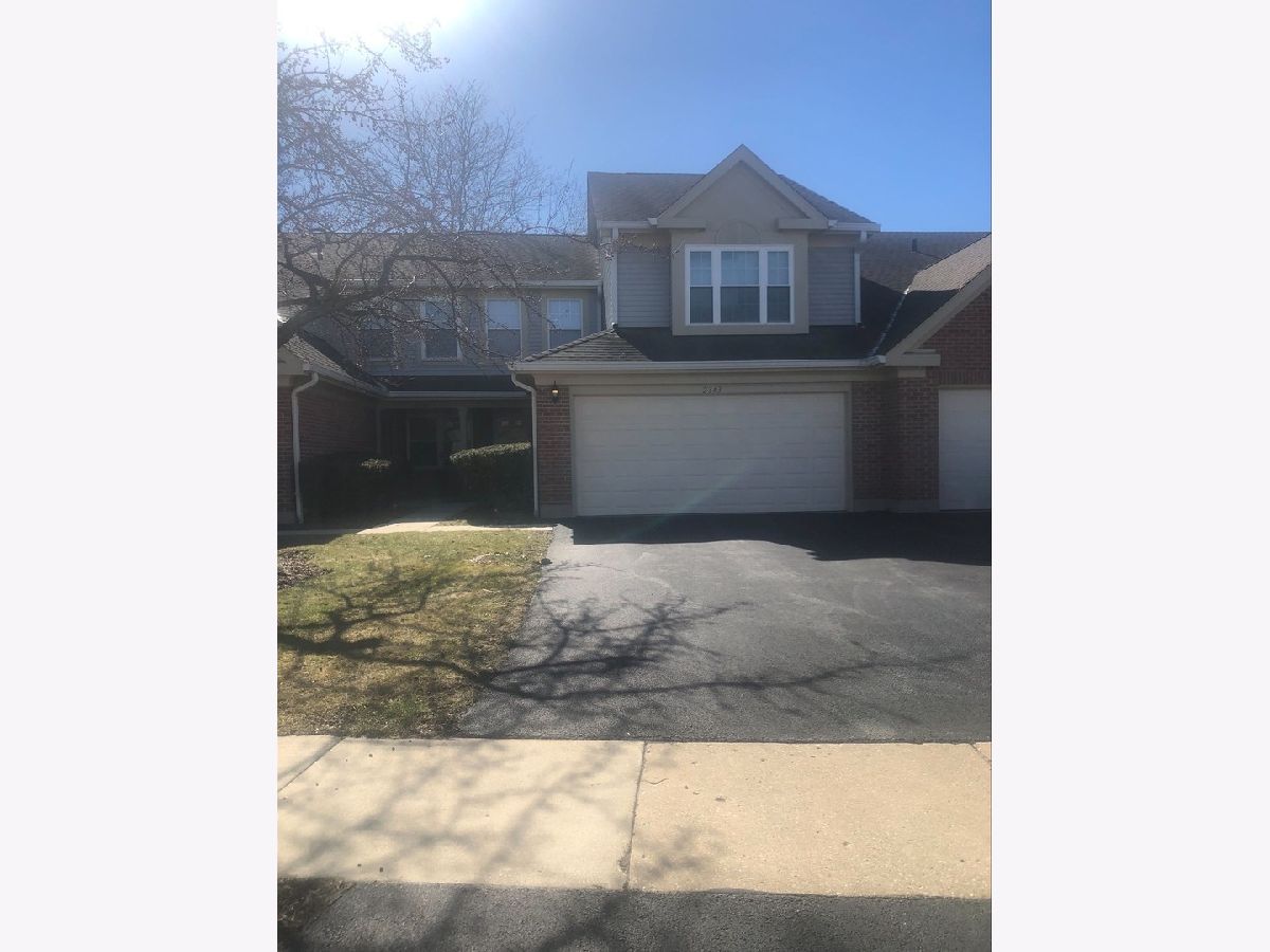 Condos & Townhomes Rented Town Place Schaumburg Illinois, 2343 County Farm