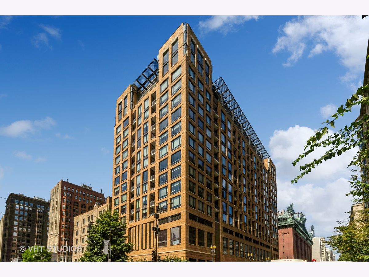 Condominiums Sold Library Tower Chicago Illinois, 520 State