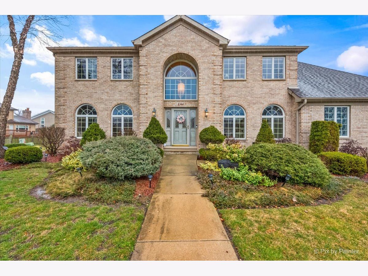 Homes Sold Heritage Glen Carol Stream Illinois, 1044 Parkview