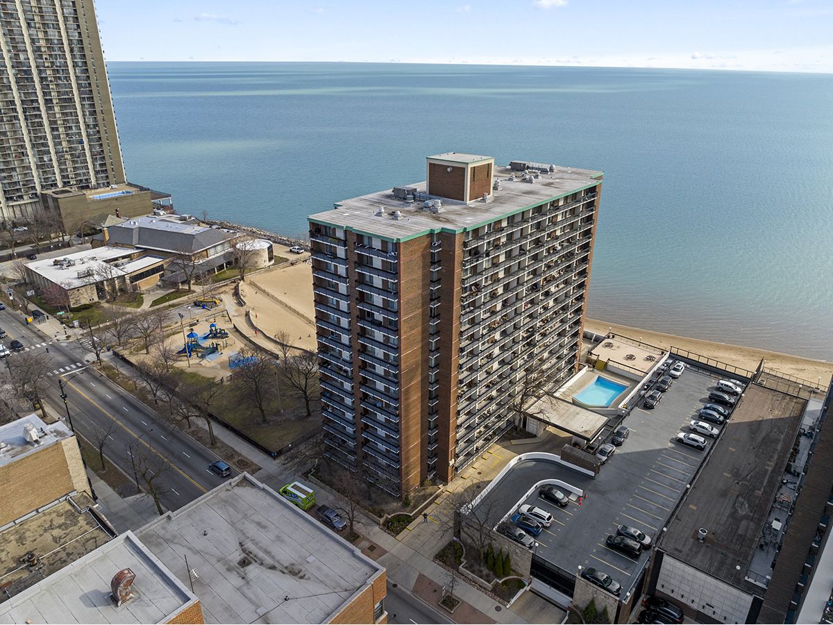 Condominiums Sold Thorndale Beach North Chicago Illinois, 5901 Sheridan