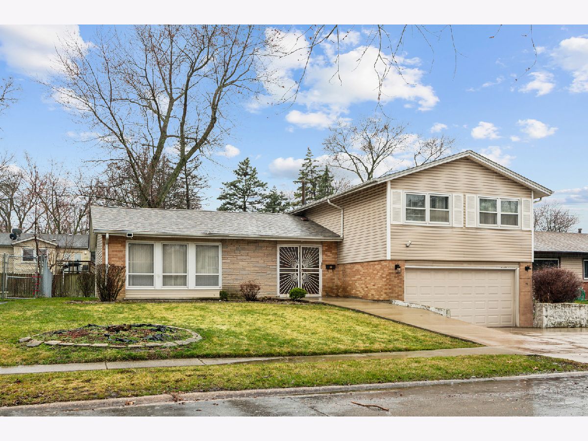 Homes Sold Pacesetter Hazel Crest Illinois, 17616 Grandview