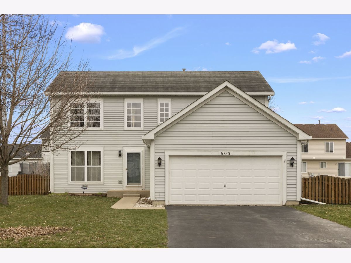 Homes & Townhomes & Condos Rented Lakewood Springs Plano Illinois, 605 Ramsden