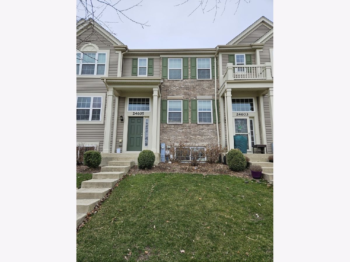 Patriot Square Plainfield IL, Townhomes For Sale & For Rent Sadie