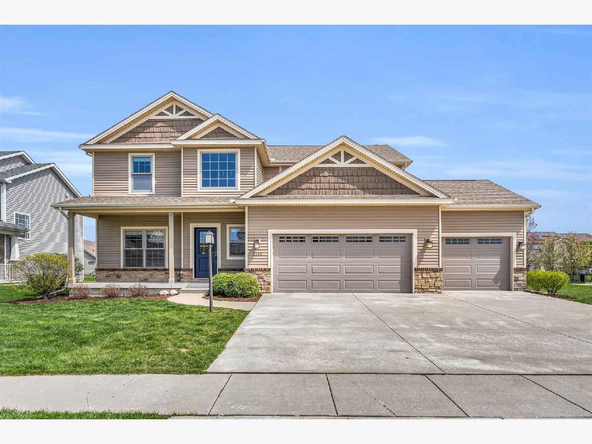 Homes Sold Wills Trace Champaign Illinois, 2110 Max Run