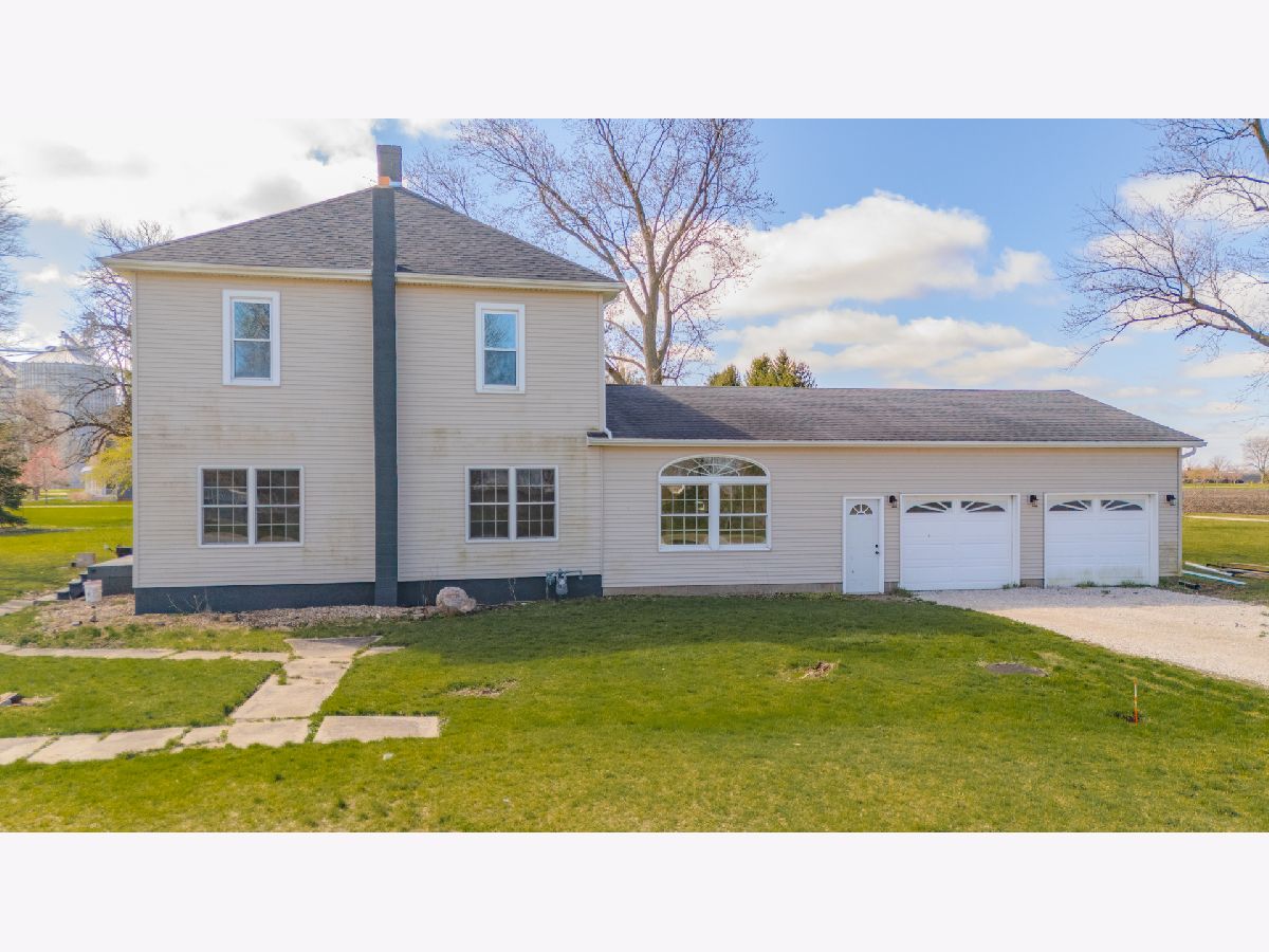  Sold Dana Illinois, 208 Monroe