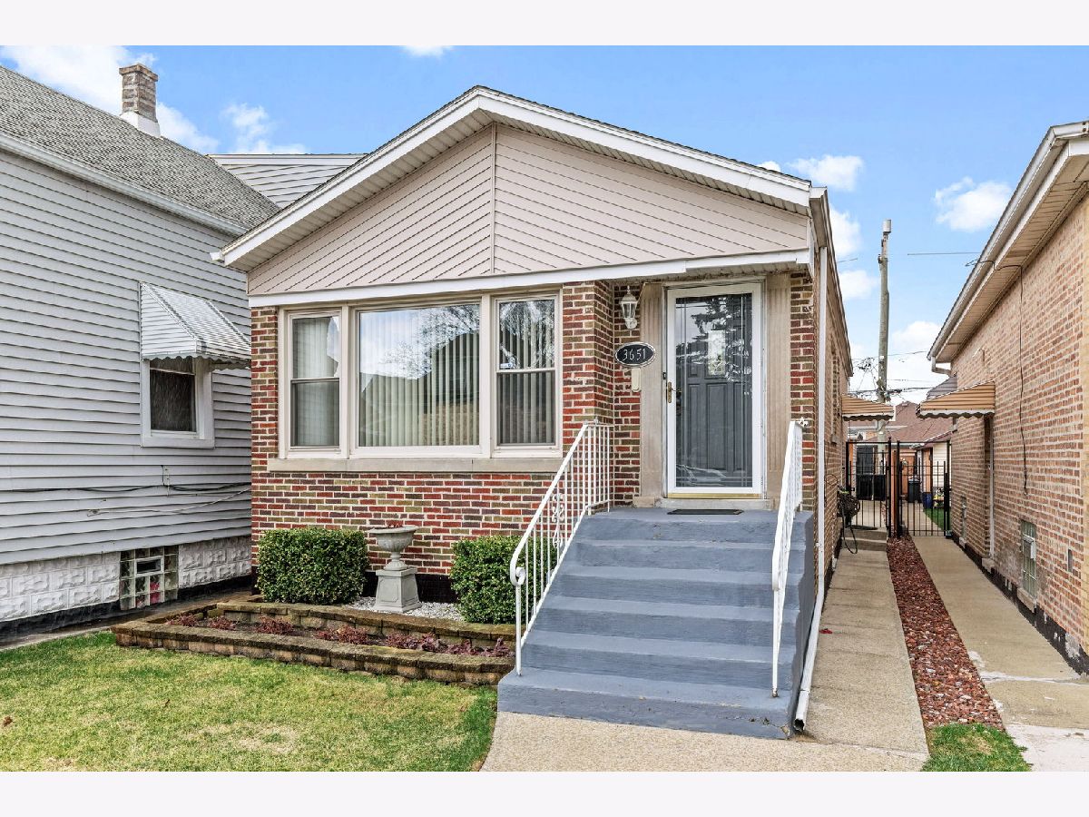 Homes & Townhomes & Condos Sold West Elston Chicago Illinois, 3651 55th