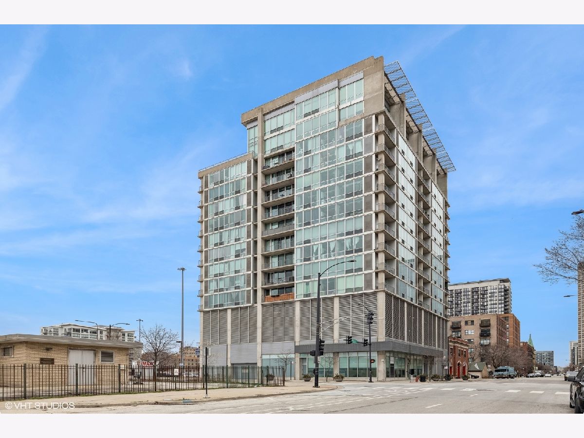 Condominiums Sold Platinum Tower Chicago Illinois, 700 Van Buren