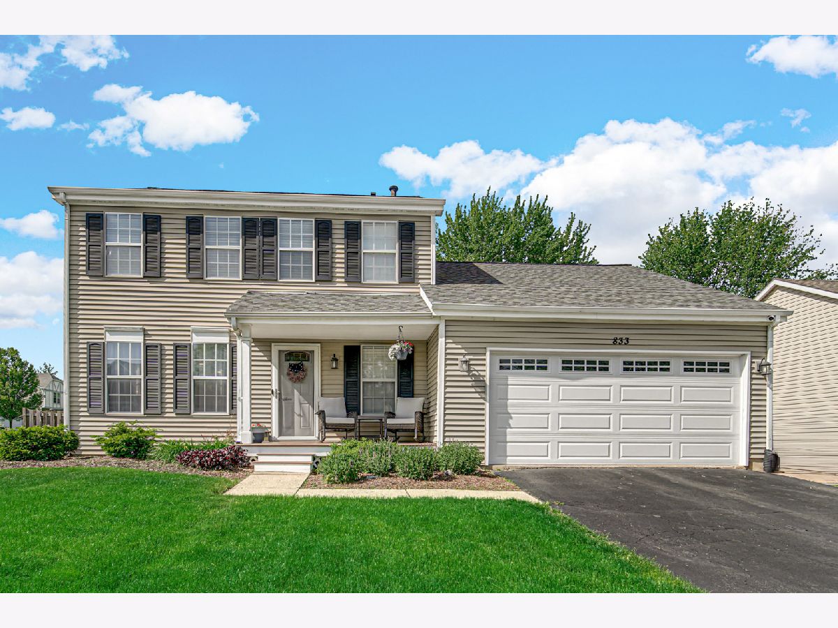 Homes Sold North Hills Carol Stream Illinois, 833 Thunderbird