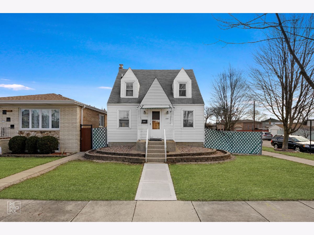 Homes & Condominiums Sold Belmont Heights Chicago Illinois, 3301 Ozark