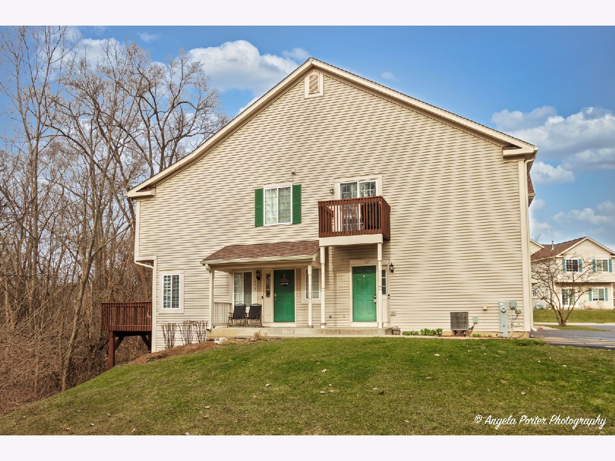 Townhomes & Condos Sold Fox Ridge Fox Lake Illinois, 665 Windsor