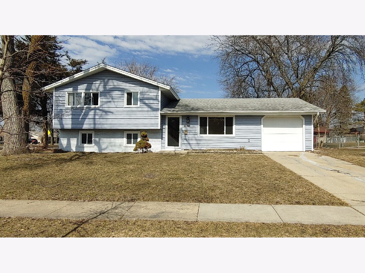 Homes & Condos & Townhomes Rented Weathersfield Schaumburg Illinois, 1532 Bates