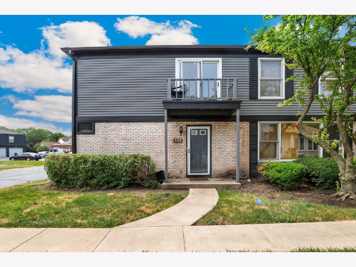 Townhomes & Condos Sold Inverrary Deerfield Illinois, 308 Inverrary