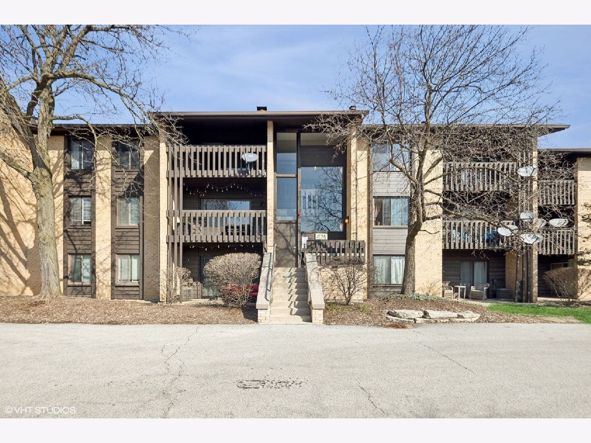 Condominiums Sold Knolls Willowbrook Illinois, 6184 Pinewood