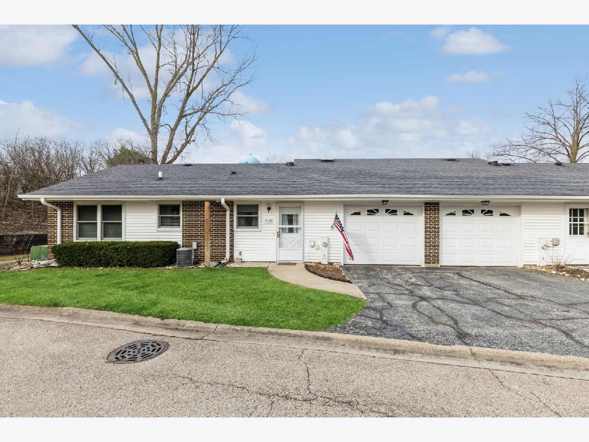 Townhomes & Condos Sold Leisure Village Fox Lake Illinois, 7129 Lexington